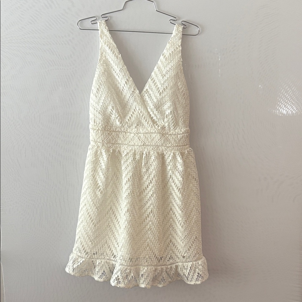 Sugarlips White Eyelet V-Neck Ruffle Hem Mini Dress Small